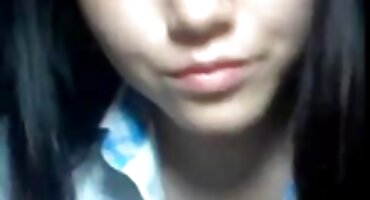 કાકા એક રમકડાની વાછરડી ચાલુ કરે છે, જે કદના કારણે પાગલ થઈ ગઈ ઓપન વીડીયો સેકસ છે