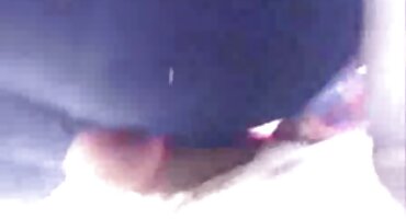 કાળા માણસના ચહેરા પર હિન્દી વીડીયો સેકસી ચુંબન