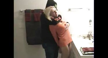 એક યુવાન કાળા સ્ત્રી ચુંબન ગુજરાતી સેકસી બીપી વીડીયો