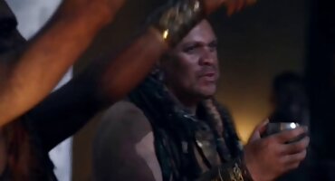 એક અનુભવી સોનેરી સેકસી વીડીયો પિક્ચર તેના ઘૂંટણ પર નીચે આવી અને માણસના શુક્રાણુ ખાધા