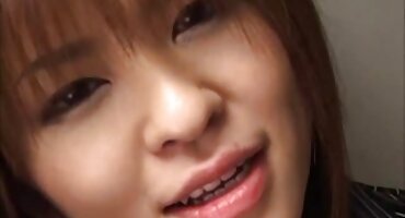 રસોડામાં મોટા ચુંબન સાથે એક્સ એક્સ એક્સ વીડીયો સેકસી એક મિલ્ફને અશ્લીલ.