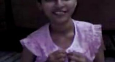 સુંદર જડબામાં સેકસી વીડિયો બીપી વીડીયો કાળી સ્ત્રી શુક્રાણુ પ્રવાહને પકડે છે