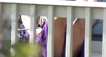 સ્નાન કર્યા પછી તરત જ, તેણીએ તેને તેની પીઠ પર બીપી વીડીયો સેકસી નાખ્યો અને તેને ચુંબન કર્યું