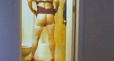 તેના કેબિનમાં સાદડી પર કાળા બોયફ્રેન્ડ સાથે એક વૃદ્ધ સોનેરી એક ઉદ્યોગપતિએ તેના કેબિનમાં સાદડી પર જંગલી વાહિયાત સાથે વૃદ્ધ સોનેરીને સેકસી વીડીયો બ્લુ પિક્ચર ગડબડ કરી