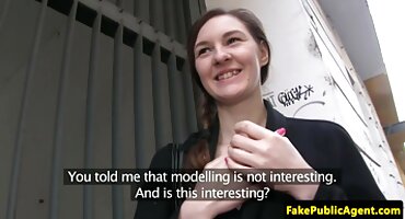 પાર્ટનર લેપ પર સભ્ય સ્વાગત બીપી સેકસી વીડીયો બતાવો