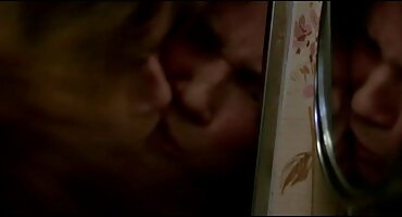 તેણી તેના સ્તનોની માલિશ કર્યા પછી માર્ગમાંથી બહાર નીકળીને ખૂબ હિન્દી વીડીયો સેકસી ખુશ હતી.