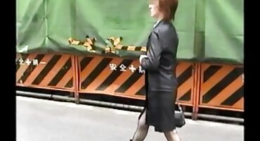 સોનેરી છોકરી બાથરૂમમાં ત્રીપલ એક્સ વીડીયો સેકસી સેક્સ કરવાનું નક્કી કરે છે