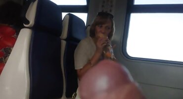 તેણે એક પરિણીત સ્ત્રીને સેકસી વીડીયો બ્લુ પિક્ચર વિશાળ ફાલસ સાથે ચુંબન કર્યું.