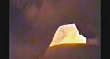 ચશ્મા સાથે કાર્યકર્તા ઝડપથી મોં સાથે ટોટી સેકસી વીડીયો ઇંગલિશ પીરસવામાં