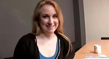 મોડેલ જુસ્સાથી એક ડિલ્ડો સવારી કરે છે જ્યારે કોઈ ઘરે નથી ત્રીપલ સેકસ વીડીયો