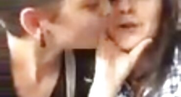 શ્યામ પળિયાવાળું છોકરી સેકસી વીડીયો ઓપન ચહેરા પર કમ મેળવે છે