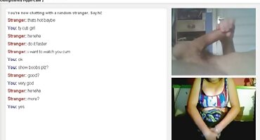 હસ્તમૈથુન સેકસી પીચર વીડીયો કરતી છોકરી તેના હાથમાં તેના ચુપચાપ દબાણ કરે છે