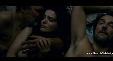 શોર્ટ્સમાં છોકરી હાર્ડ સેક્સ ધરાવે સેકસી પીચર વીડીયો છે