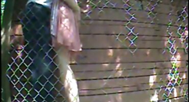 તેણે તેના યુવાન બોયફ્રેન્ડની દેખરેખ હેઠળ એક યુવતીને બીપી વીડીયો સેકસી વીડિયો ચુંબન કર્યું