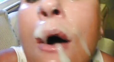 તે બે અંગો પર ધૂમ્રપાન કરે છે અને મીઠાઈ મેળવવાની ઇંગ્લીશ સેકસી વીડીયા આશા રાખે છે