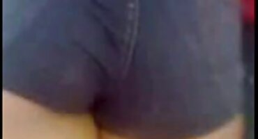 સુંદર ગધેડા માં ટેબલ પર સેકસી વીડીયો ભેજો બોસ આપ્યો