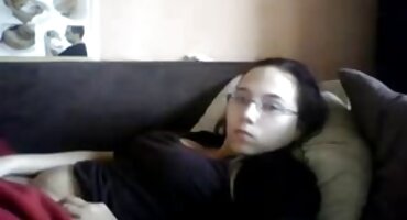 બેકરૂમ ગાર્ડ જુસ્સાથી મુલાટ્ટો સેકસી વીડીયો આપો શિશ્ન ખેંચ્યું