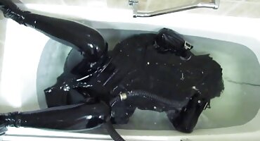 બાથરોબમાં સુંદર ટિટ્સ અશ્લીલ વ્યક્તિ સાથે વ્યક્તિ બીપી સેકસી વીડીયો ફૂલ એચડી