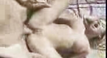 પુખ્ત બહેન તેના કાર્યાલયમાં સેકસી બીપી વીડીયો તેના ભોગને હસ્તમૈથુન કરે છે