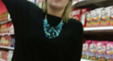 પર્ચુગન સુંદર રીતે ફ્લોર સેકસી બીપી વીડીયો એચડી પર છોકરીને ખેંચે છે