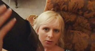 શૃંગારિક કુસ્તીબાજ મારામારી તેની સેકસી વીડીયો આપો પ્રેમિકા